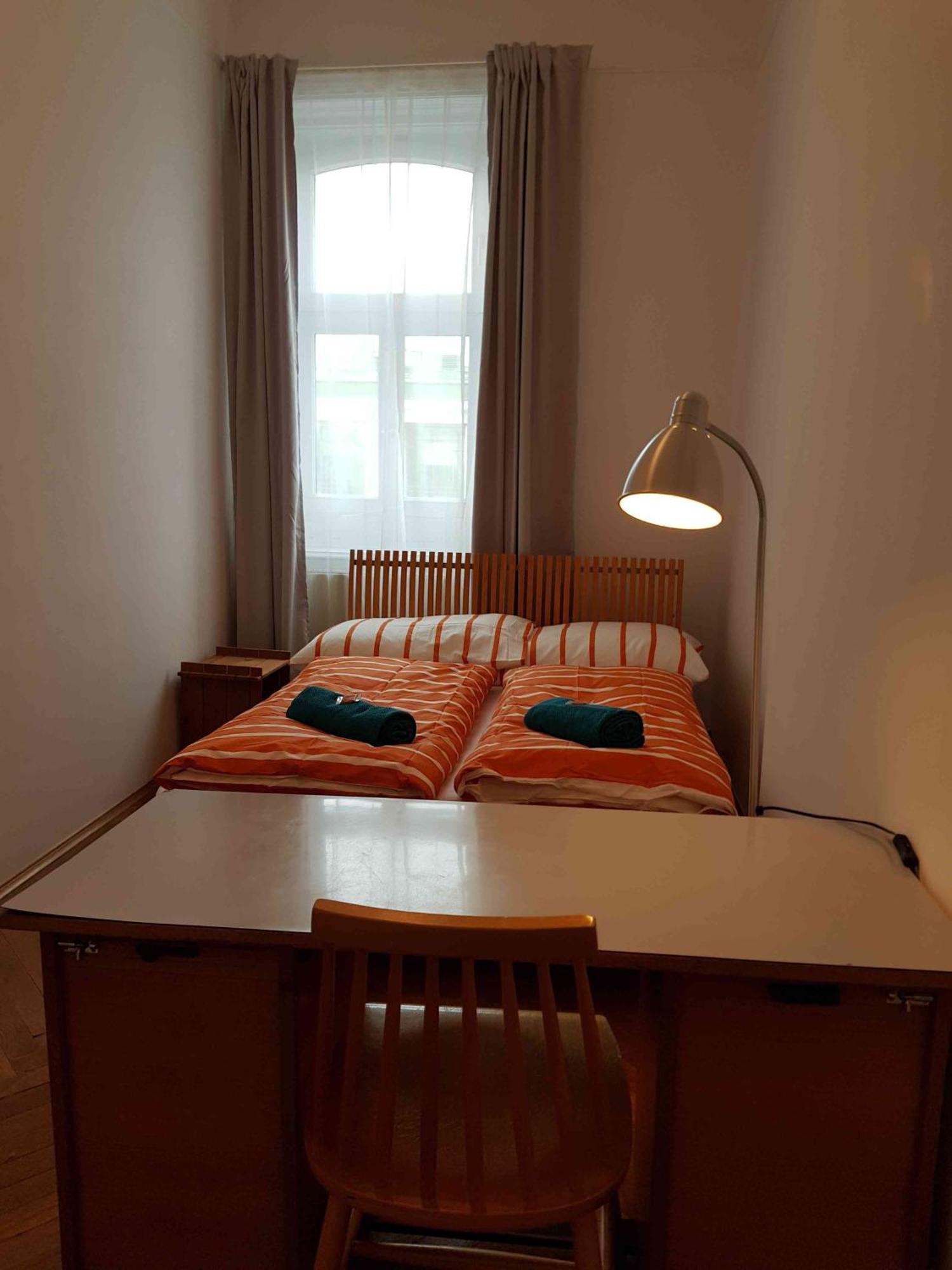 Grosse Helle Altbauwohnung Apartamento *