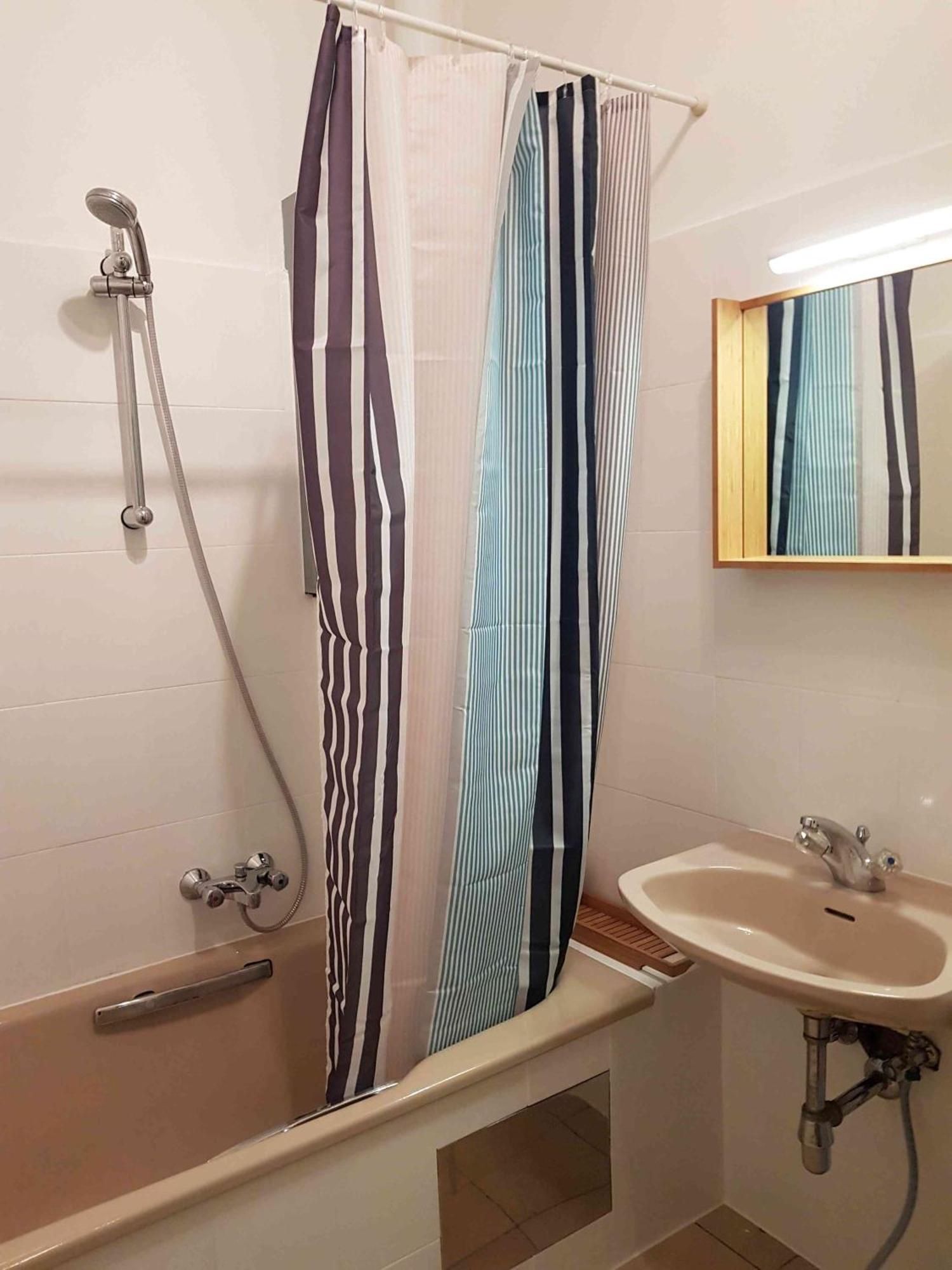 Grosse Helle Altbauwohnung Apartamento Viena
